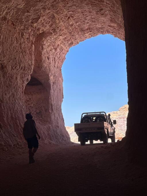 Ferienwohnung Cozy Cave Coober Pedy Exterior foto